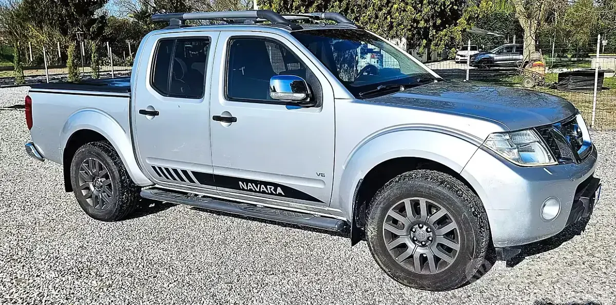 Gebraucht Nissan Navara 231 PS (169 kW) 2013 Grau Pickup