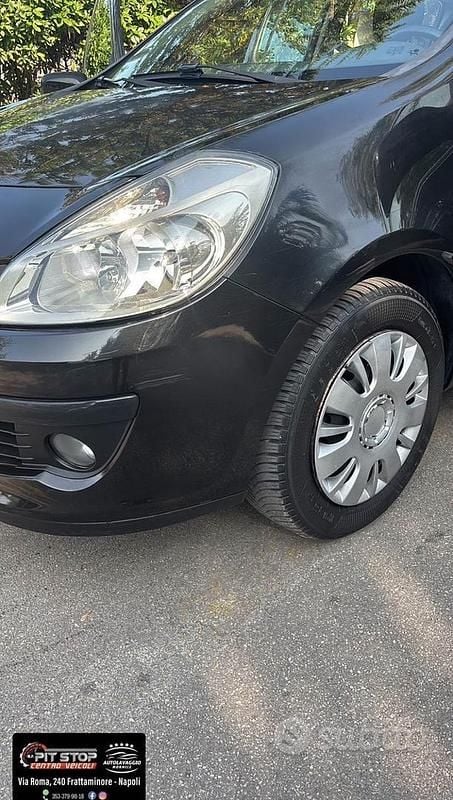 Usata Renault Clio II 105 CV (77 kW) 2007 Utilitaria