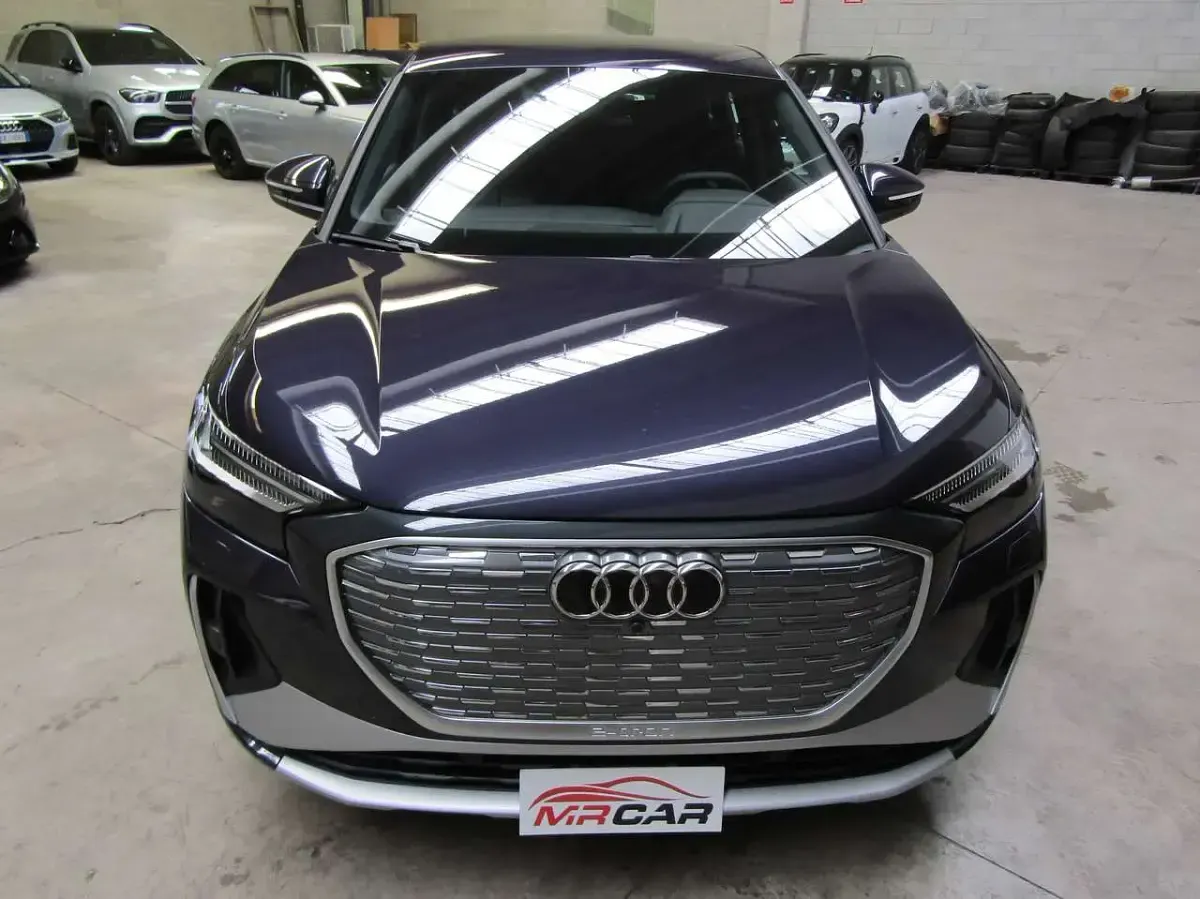Nuova Audi Q4 Sportback e-tron S-Line 210 kW (286 CV) 2025 Viola aurora SUV