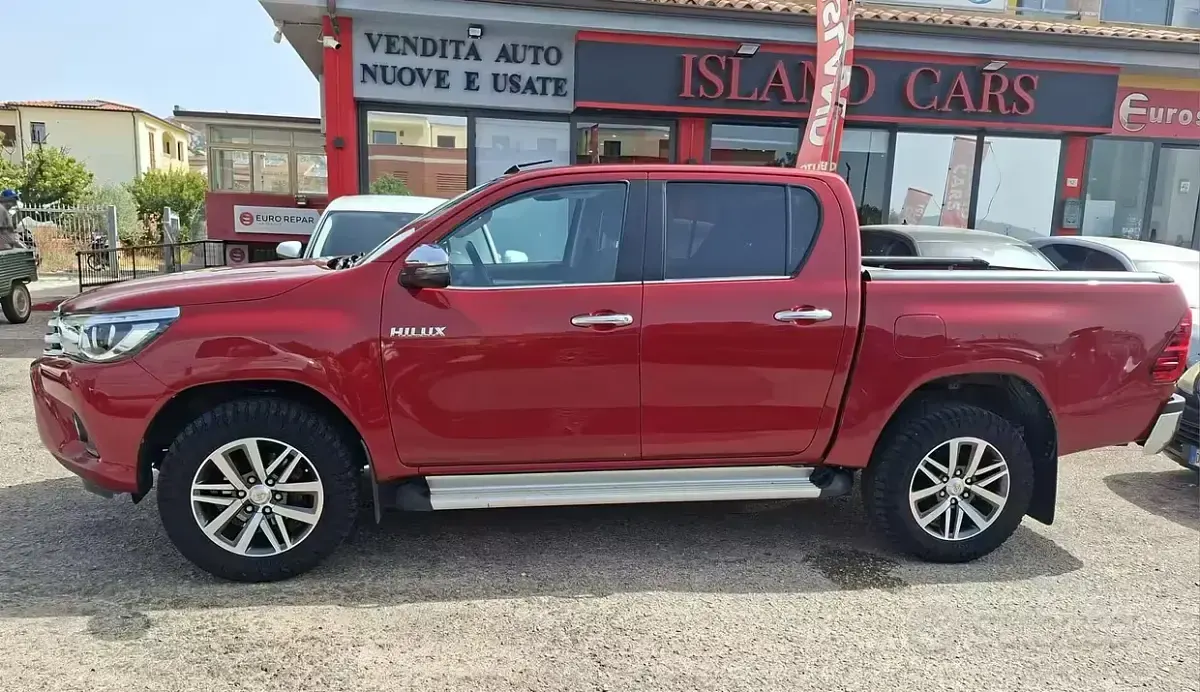 Usata Toyota HiLux Executive 150 CV (110 kW) 2018 Rosso Pick-up