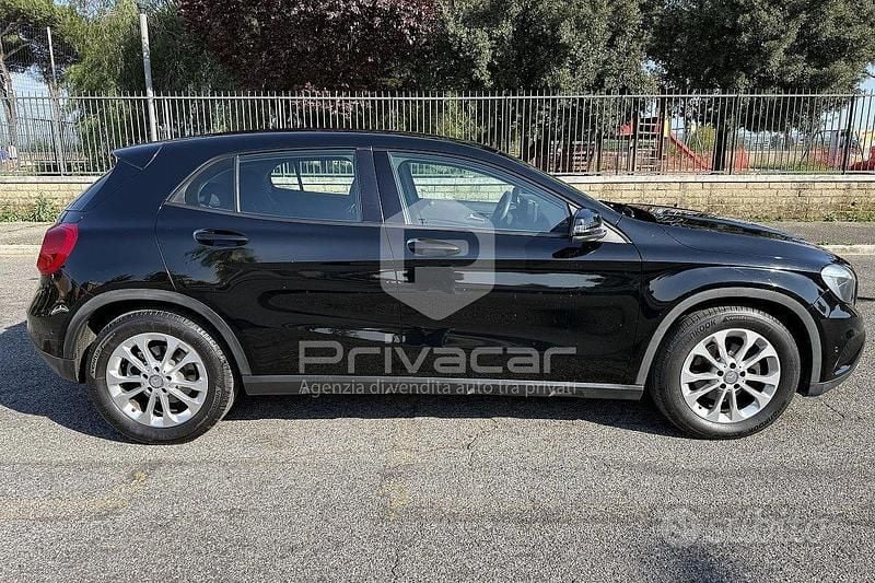 Usata Mercedes GLA180 Business 122 CV (89 kW) 2016 Nero SUV