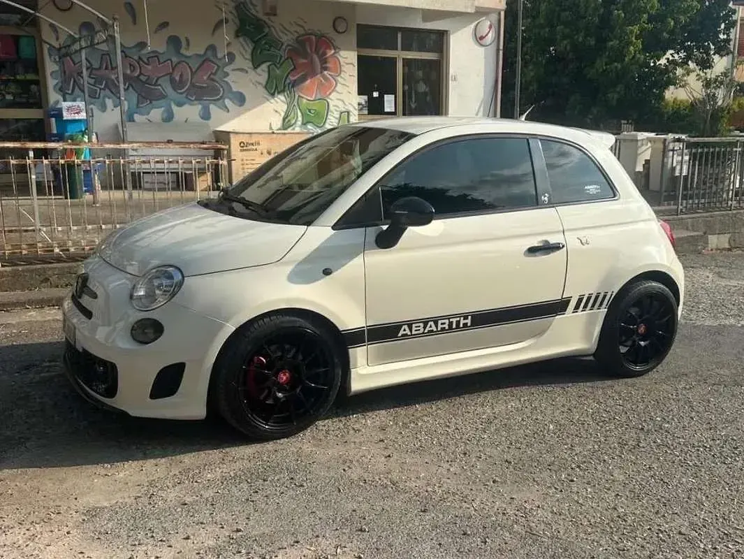 Usata Abarth 500 135 CV (99 kW) 2010 Bianco Utilitaria