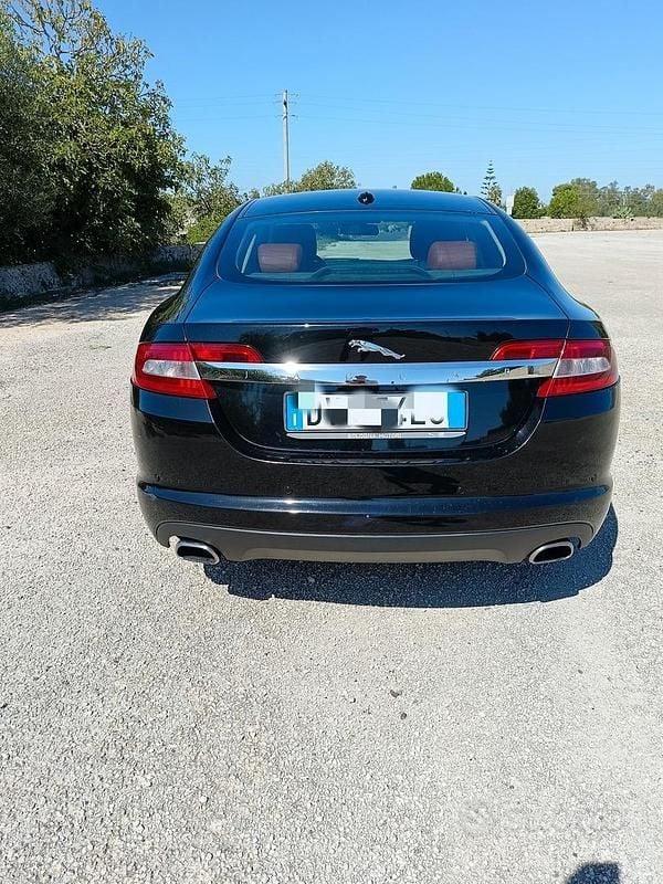 Usata Jaguar XF 238 CV (175 kW) 2009 Nero Berlina