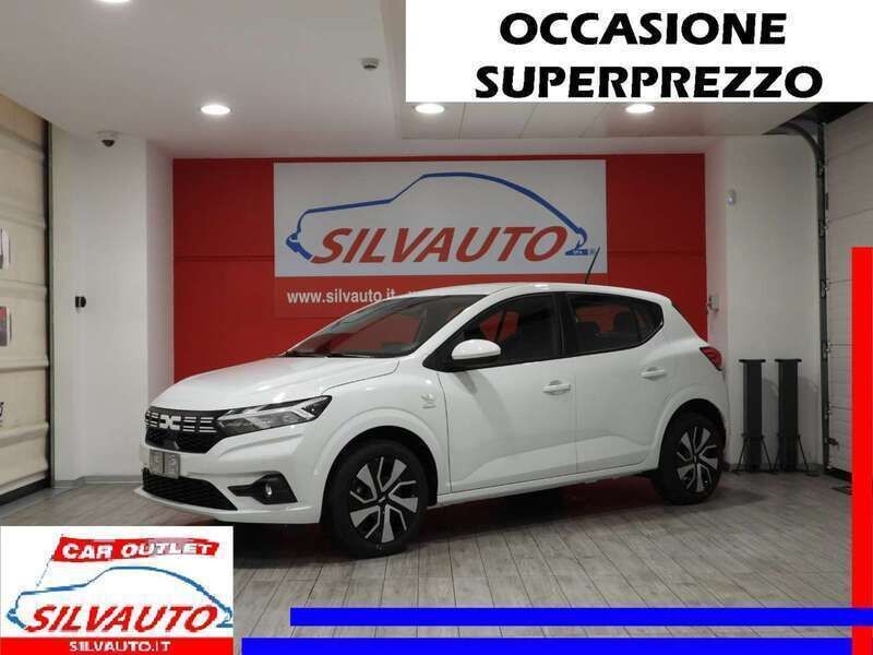 Bianco ghiaccio Usata 2024 Dacia Sandero Essentiel Due volumi | 14.300 € (Ottimo prezzo) - Immagine 1/4