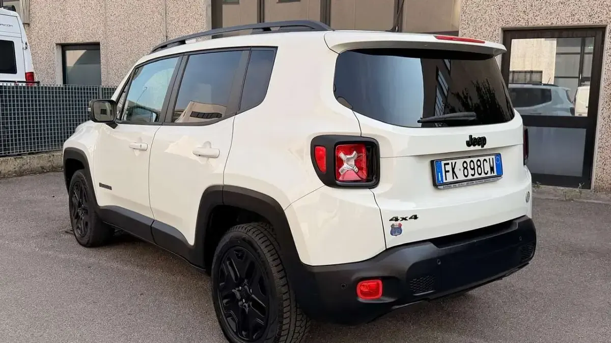 Usata Jeep Renegade Limited 140 CV (102 kW) 2017 Bianco SUV