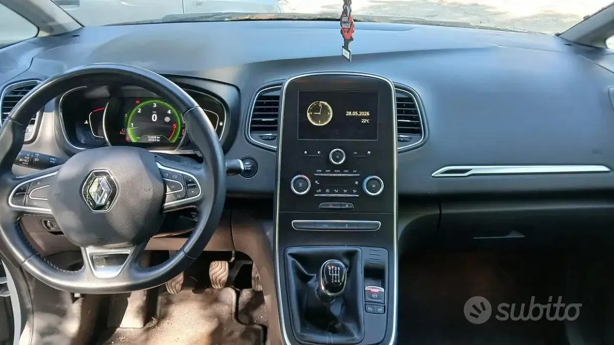 Usata Renault Scénic IV 120 CV (88 kW) 2019 Monovolume