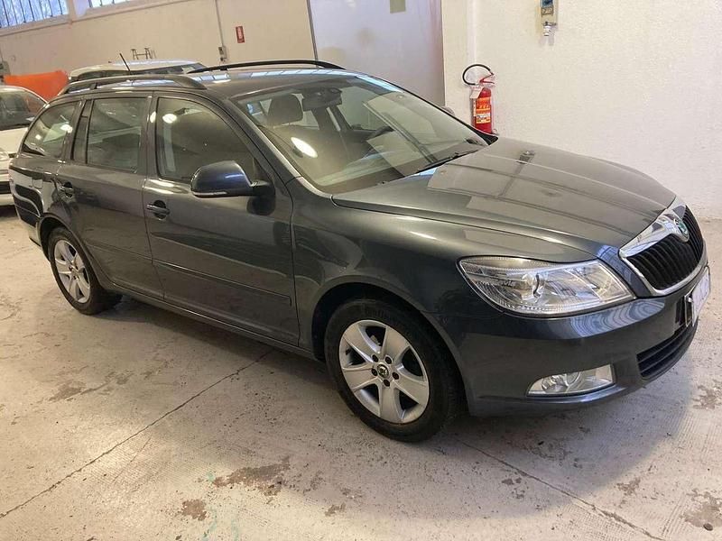 Usata Skoda Octavia GreenLine 105 CV (77 kW) 2011 Grigio scuro Station wagon