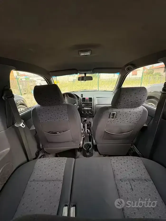 Usata Hyundai Getz 82 CV (60 kW) 2003 Nero Utilitaria