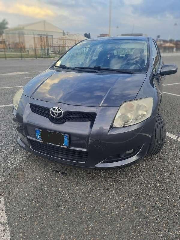 Usata Toyota Auris Sol 126 CV (92 kW) 2009 Grigio Berlina