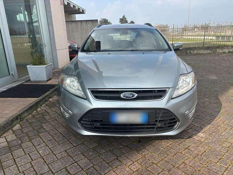 Usata Ford Mondeo Business Edition 116 CV (85 kW) 2014 Argento Station wagon