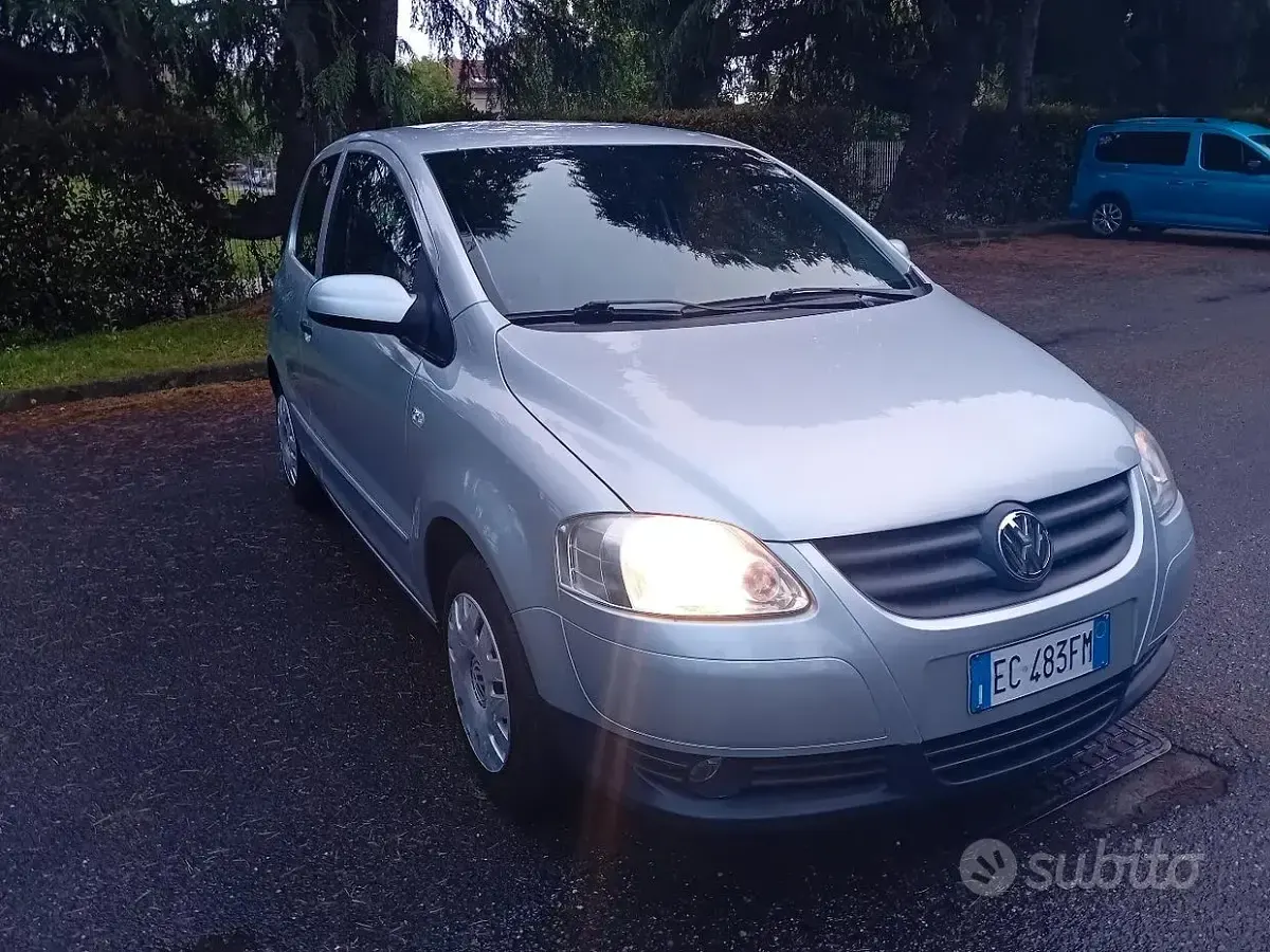 Usata VW Fox 54 CV (39 kW) 2010 Grigio Utilitaria