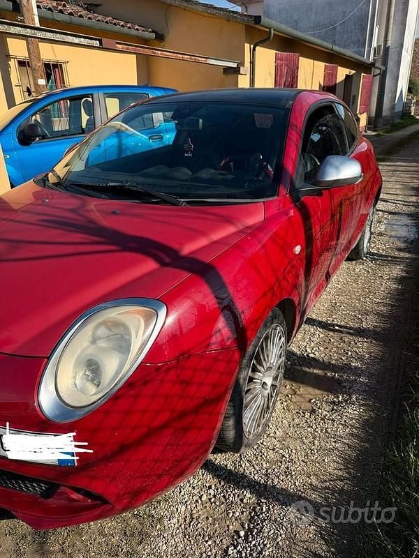 Usata Alfa Romeo MiTo 105 CV (77 kW) 2009 Rosso Utilitaria