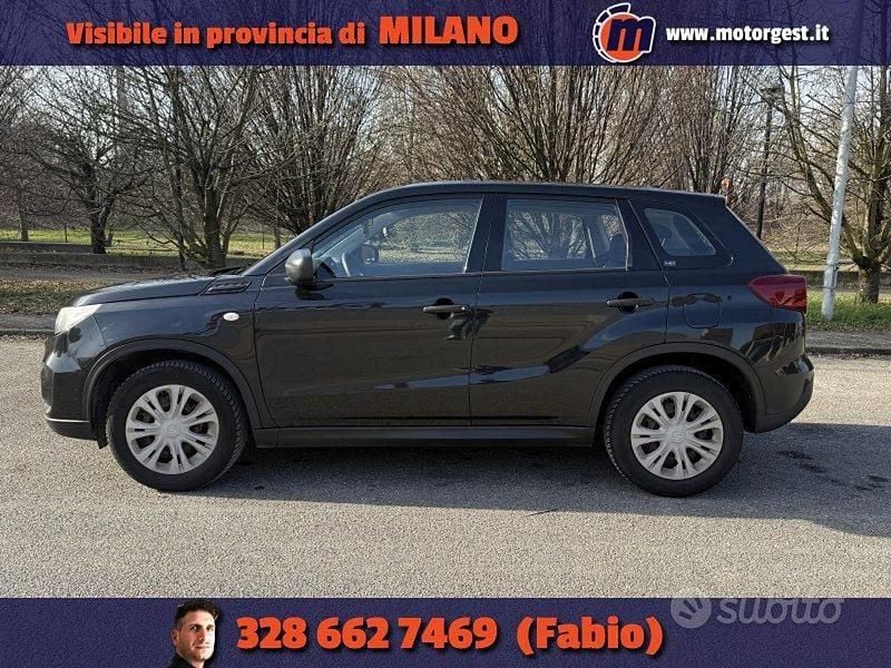 Usata Suzuki Vitara 111 CV (81 kW) 2019 Nero SUV