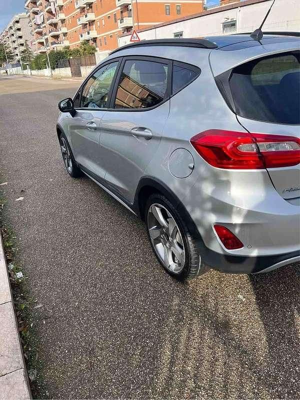 Usata Ford Fiesta Active 86 CV (63 kW) 2020 Grigio Berlina