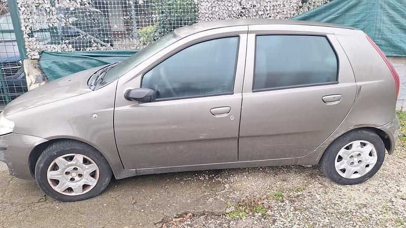 Usata Fiat Punto 2003 Marrone Berlina