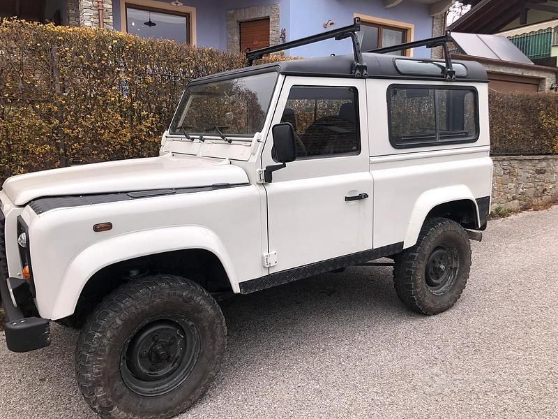 Usata Land Rover Defender 122 CV (89 kW) 2006 Bianco SUV
