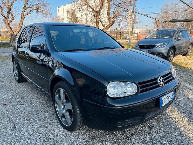 Usata VW Golf IV GTI 179 CV (131 kW) 2002 Nero Berlina