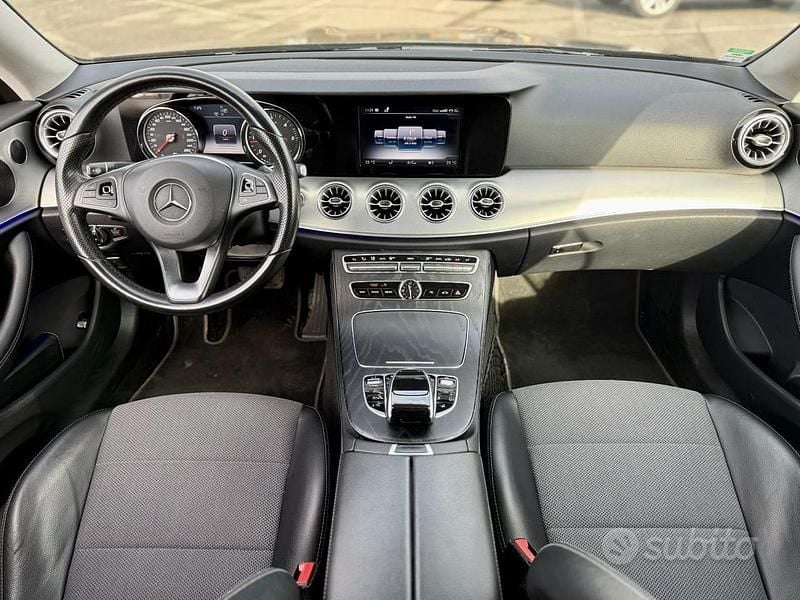 Usata Mercedes E220 Business 194 CV (142 kW) 2018 Nero Coupé