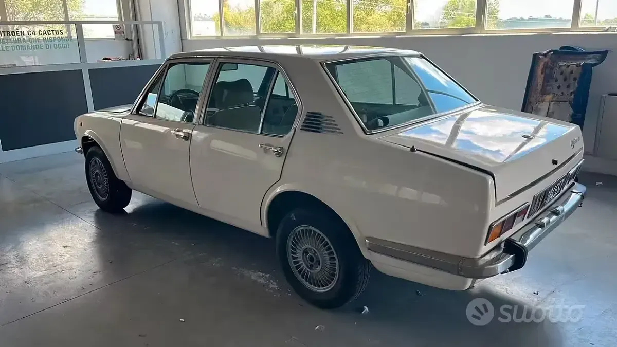 Usata Alfa Romeo Alfetta 109 CV (80 kW) 1970 Bianco Berlina