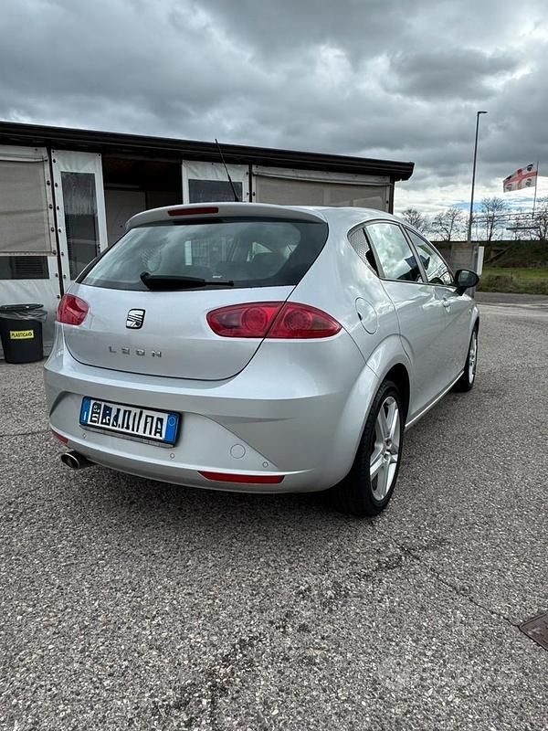 Usata Seat Leon Copa 105 CV (77 kW) 2012 Grigio Berlina