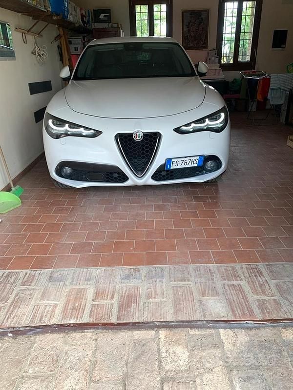 Usata Alfa Romeo Stelvio 200 CV (147 kW) 2018 Bianco SUV