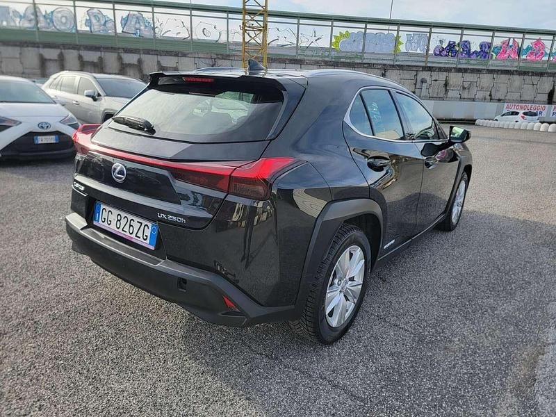Usata Lexus UX 250h 145 CV (106 kW) 2021 Nero SUV