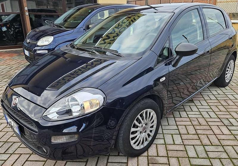 Usata Fiat Punto Street 95 CV (69 kW) 2018 Blu/azzurro Utilitaria