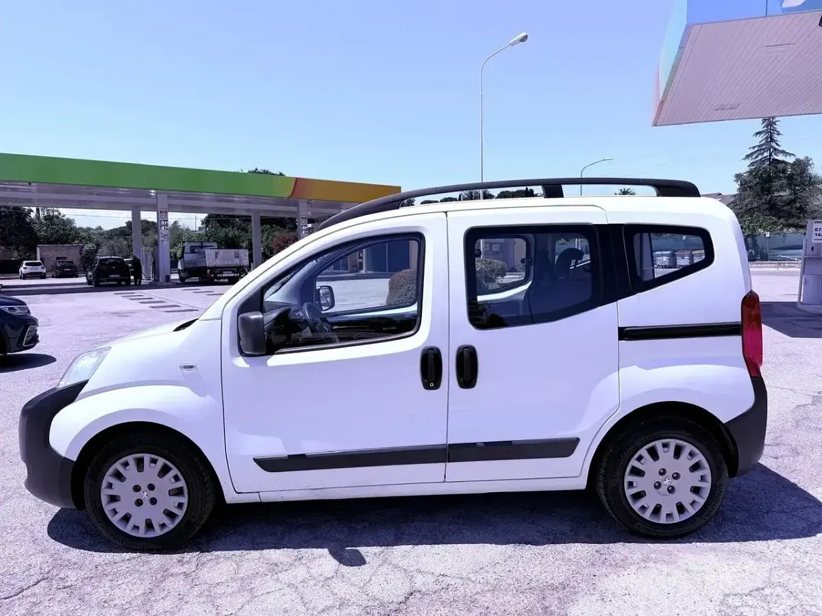 Usata Peugeot Bipper Active 74 CV (54 kW) 2013 Bianco Monovolume