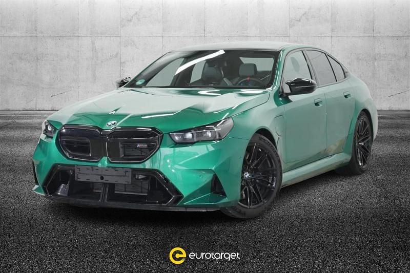 Usata BMW M5 Comfort Edition 727 CV (534 kW) 2025 Verde metallizzato Berlina