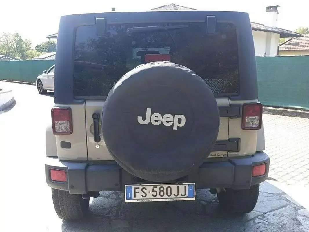 Usata Jeep Wrangler 200 CV (147 kW) 2018 Beige SUV