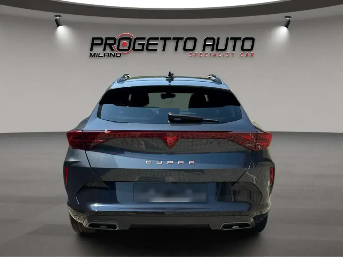 Usata Cupra Formentor 150 CV (110 kW) 2024 Blu/azzurro SUV