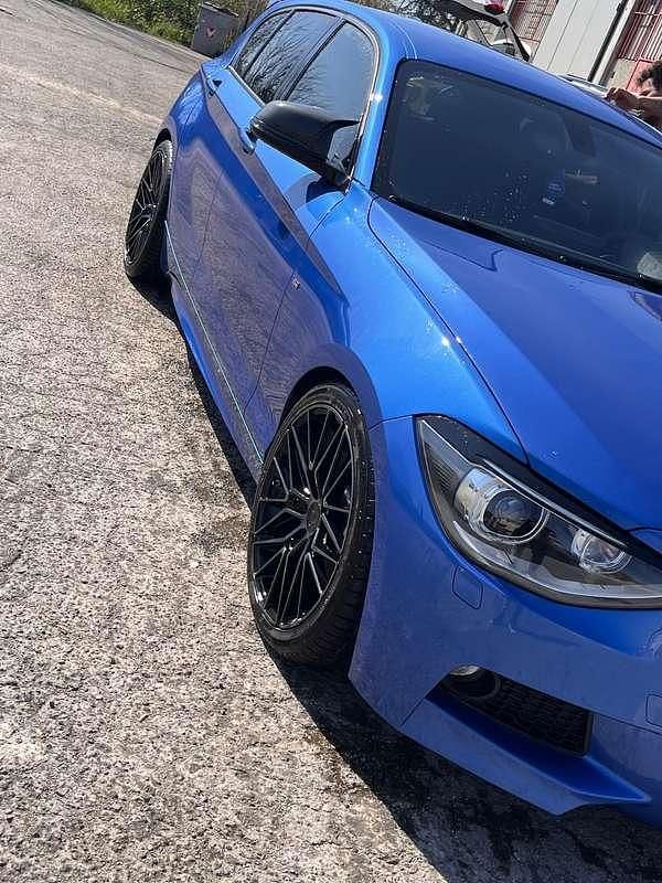 Blu/azzurro Usata 2015 BMW 120 M Sport Due volumi | 14.000 € (Buon prezzo) - Immagine 1/4