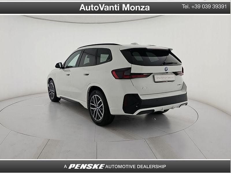 Begagnad BMW iX1 M Sport 279 kW (380 HK) 2023 Vit SUV