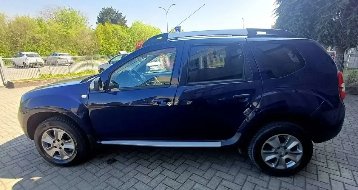 Usata Dacia Duster Lauréate 114 CV (83 kW) 2017 Blu/azzurro SUV