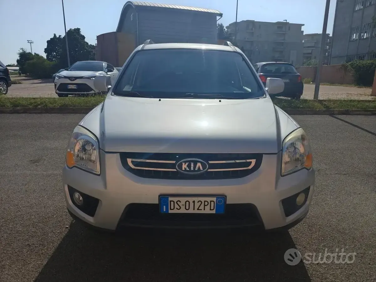 Usata Kia Sportage 141 CV (103 kW) 2008 Grigio SUV