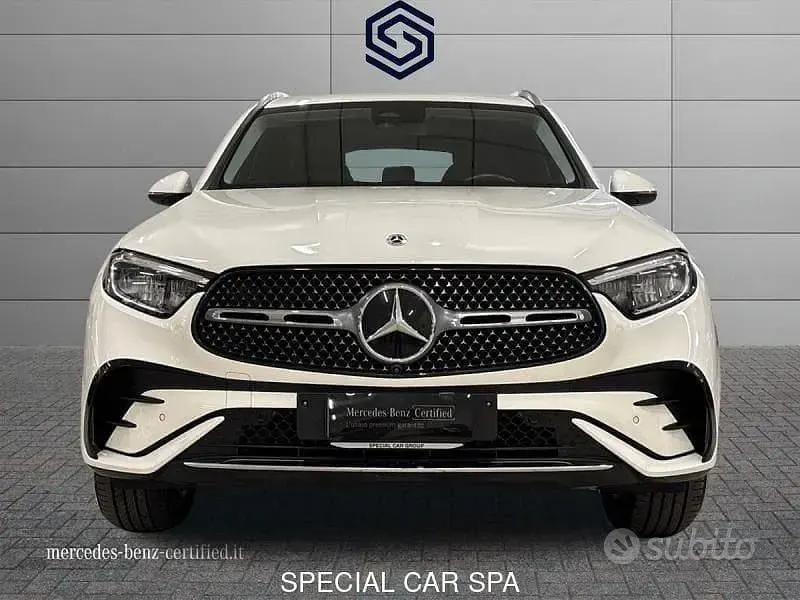 Usata Mercedes GLC220 AMG line 197 CV (144 kW) 2024 Bianco SUV
