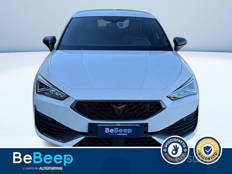 Usata Cupra Leon 150 CV (110 kW) 2024 Bianco pastello Berlina