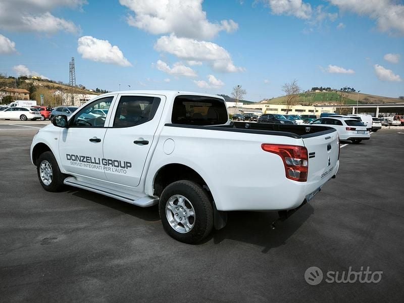 Usata Mitsubishi L200 Inform 154 CV (113 kW) 2018 Bianco Pick-up