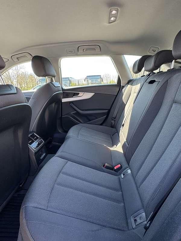 Usata Audi A4 Allroad Business 204 CV (150 kW) 2023 Argento Station wagon