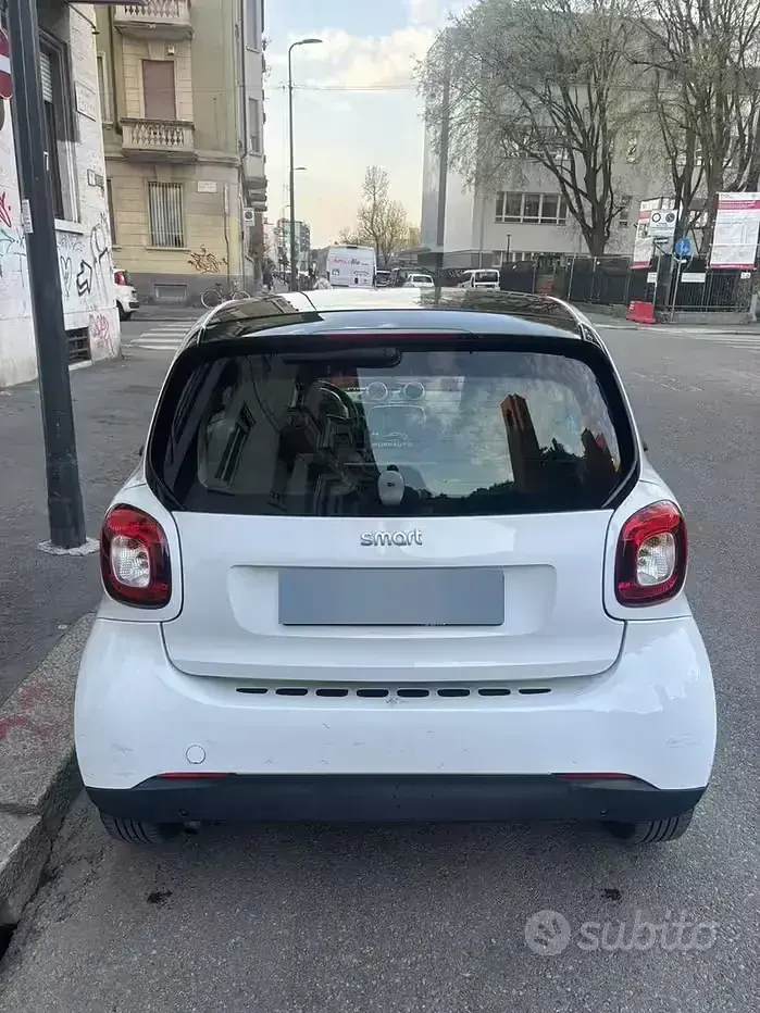 Usata Smart ForTwo Coupé 71 CV (52 kW) 2018 Bianco Coupé