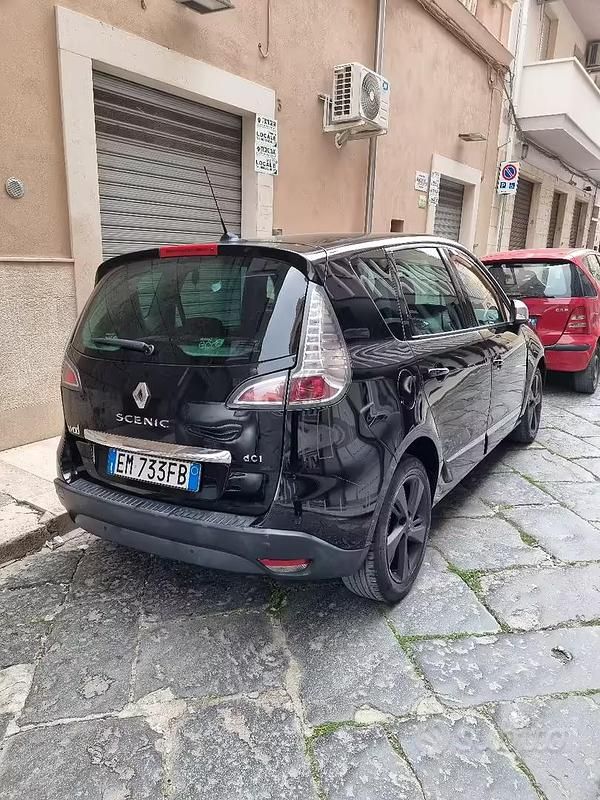 Usata Renault Scénic III XMOD 110 CV (80 kW) 2012 Monovolume