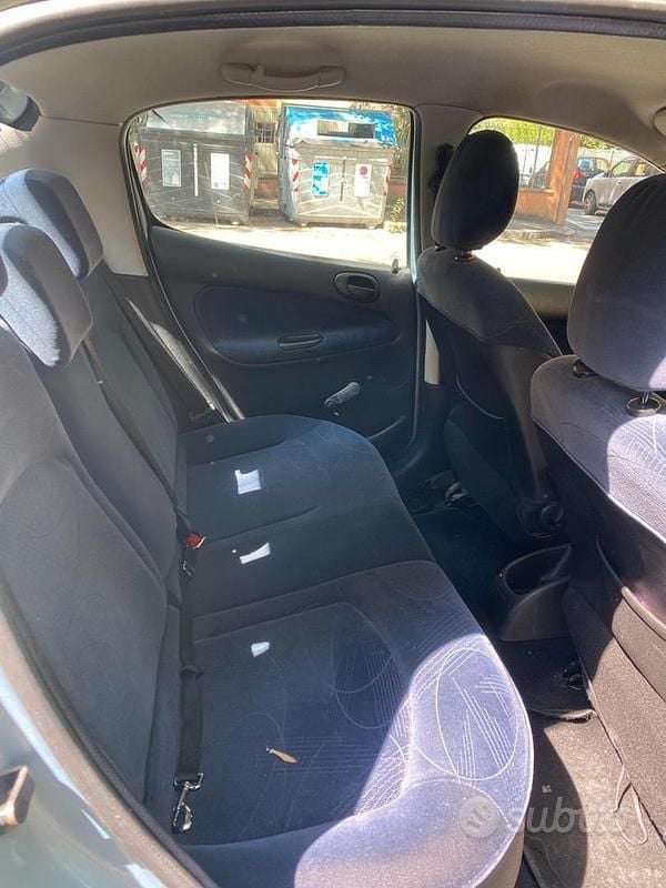Usata Peugeot 206 2001 Grigio Utilitaria