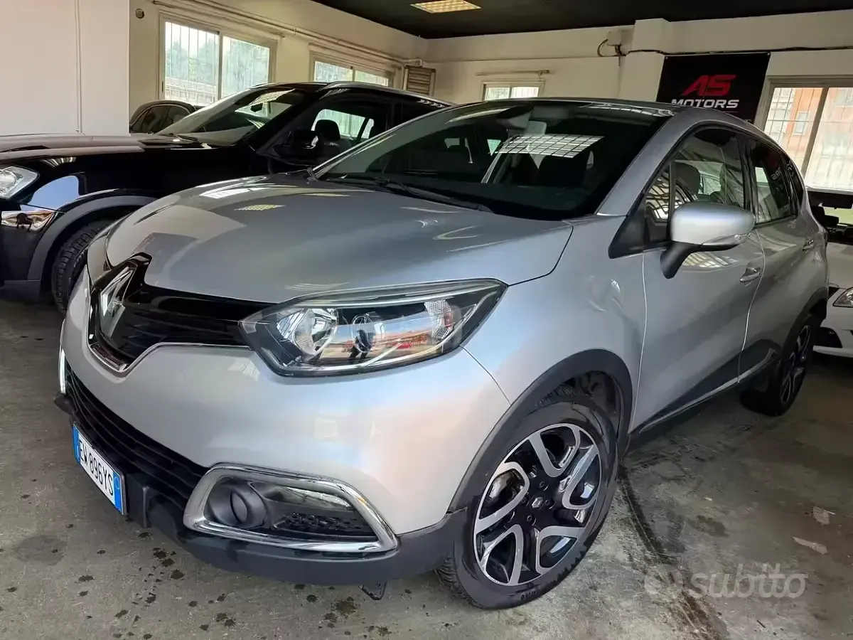 Occasion Renault Captur 90 ch (66 kW) 2014 Gris SUV