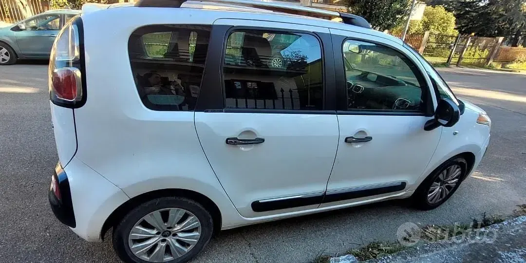 Usata Citroën C3 Picasso 109 CV (80 kW) 2015 Bianco Monovolume