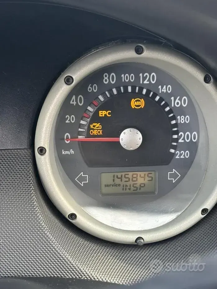 Usata VW Polo 75 CV (55 kW) 2001 Bluazzurro Berlina