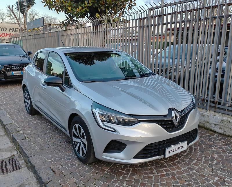 Usata Renault Clio V Equilibre 91 CV (66 kW) 2023 Argento Berlina