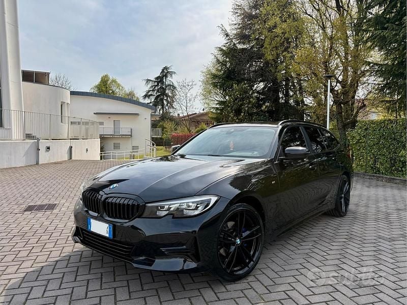 Usata BMW 318 M Sport 2022 Nero Station wagon