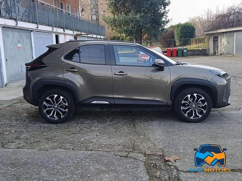 Usata Toyota Yaris Cross Trend 116 CV (85 kW) 2024 Verde SUV