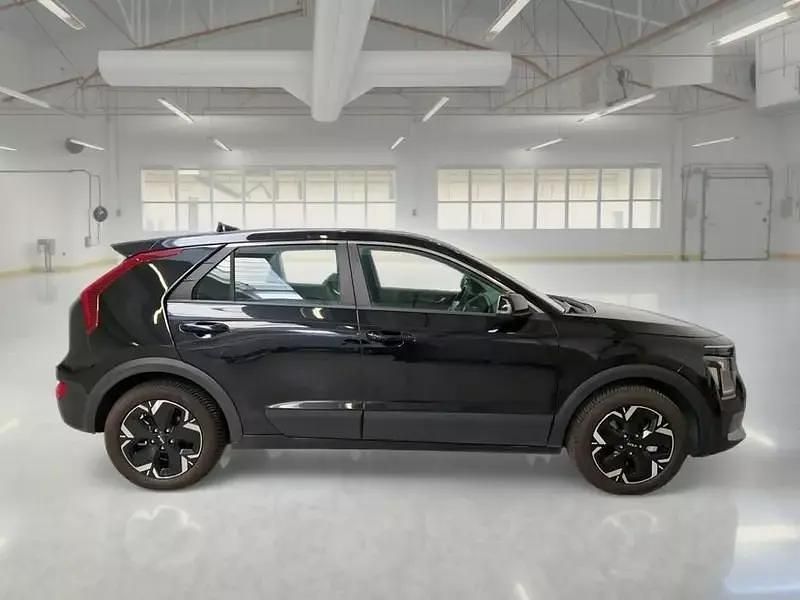 Usata Kia e-Niro 50 kW (68 CV) 2023 Nero SUV