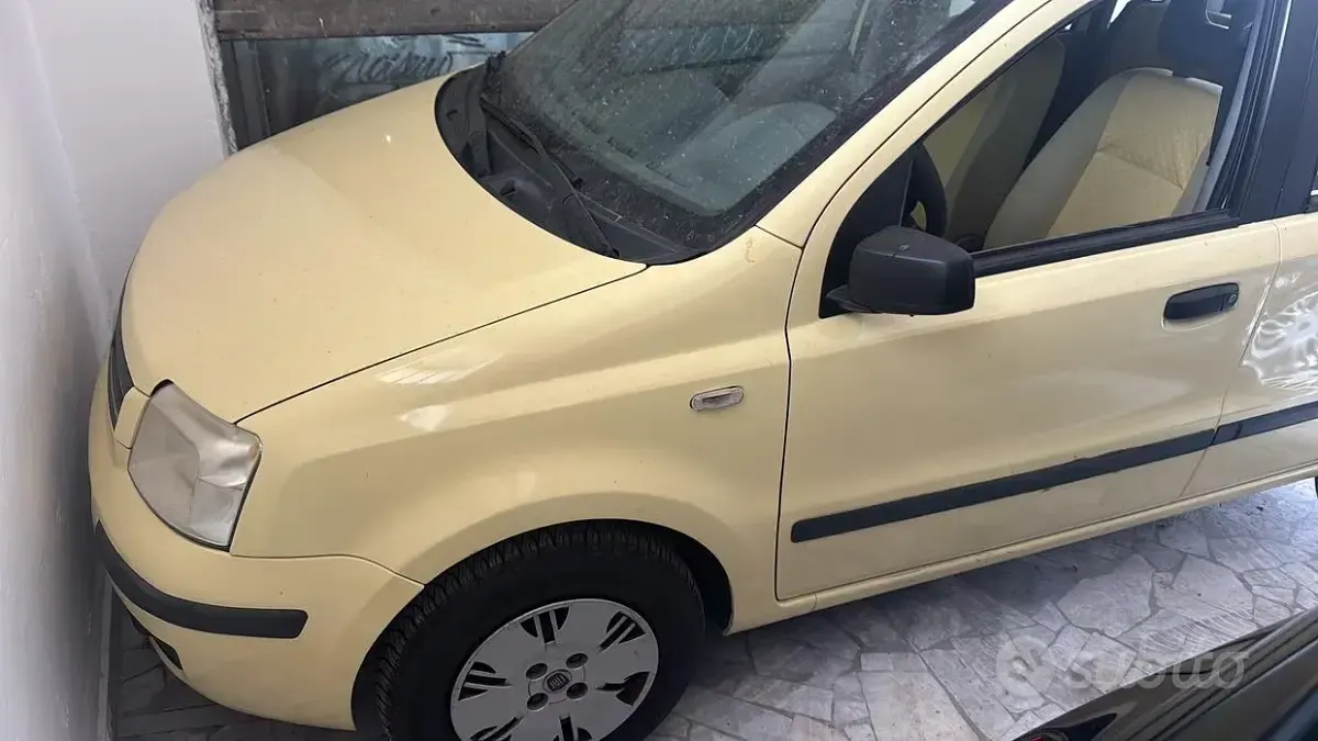 Usata Fiat Panda Dynamic 60 CV (44 kW) 2004 Giallo Utilitaria